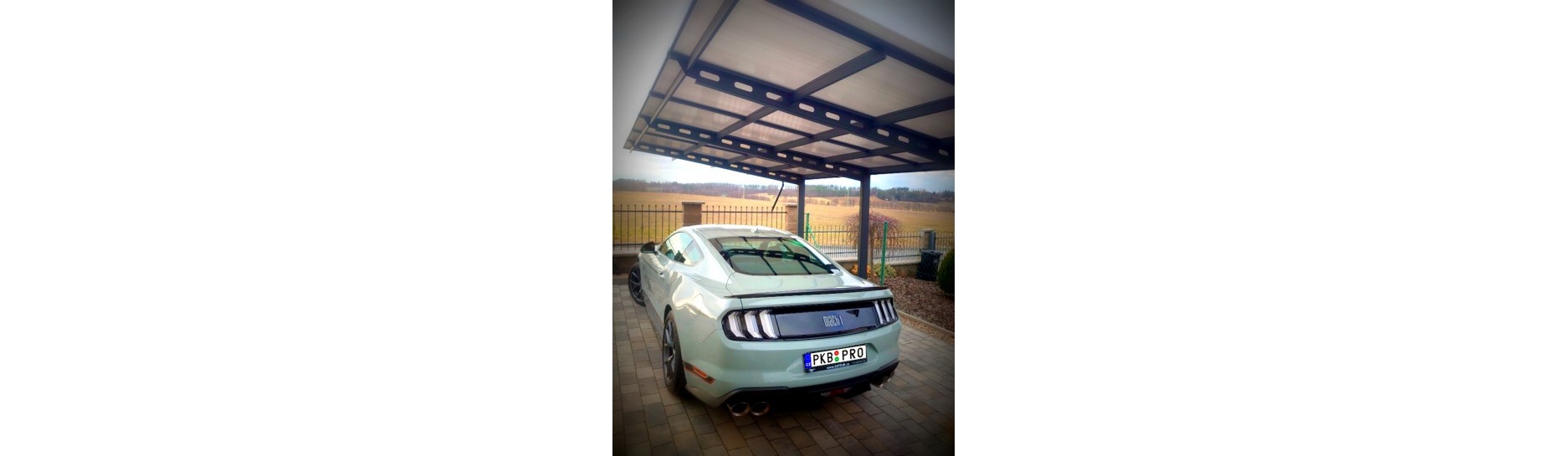 Přístřešky na auto na zakázku, výroba na míru vašim požadavkům. Kvalitní zpracování.